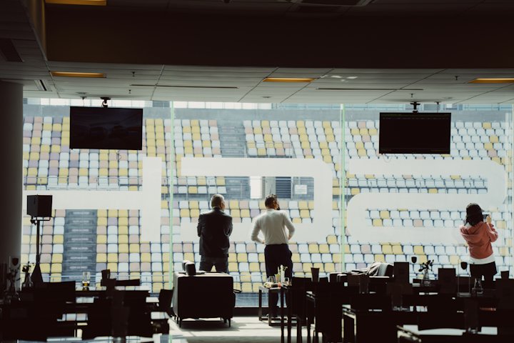 24/7 Network Operations Center (NOC)